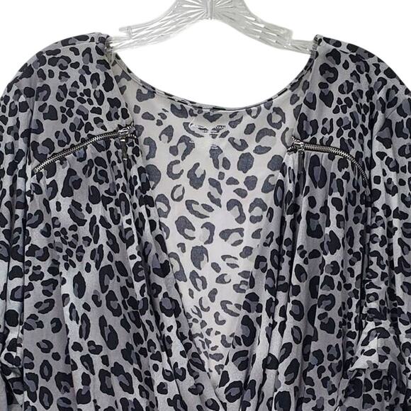 Lane Bryant Cheetah Print Wrap Top 26/28 Black White Drapey Blouse Whimsigoth - Picture 3 of 5